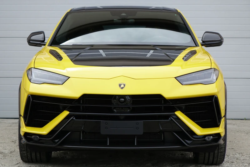Lamborghini Urus PERFORMANTE* CARBON* CERAMIC* AKRAPOVIC* 23&#34;* , снимка 2 - Автомобили и джипове - 50223206