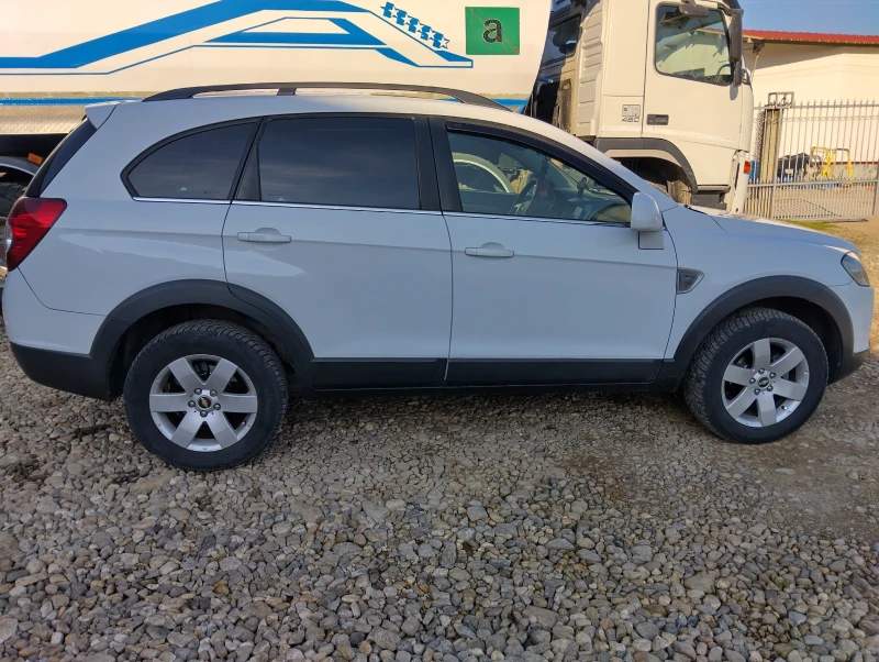 Chevrolet Captiva, снимка 3 - Автомобили и джипове - 52741883