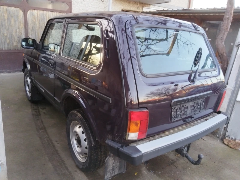 Lada Niva 1.7, снимка 4 - Автомобили и джипове - 52792694