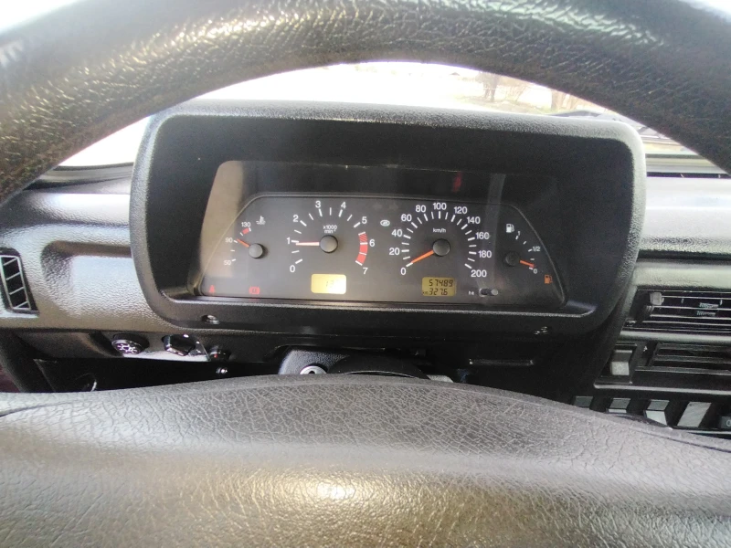 Lada Niva 1.7, снимка 10 - Автомобили и джипове - 52792694