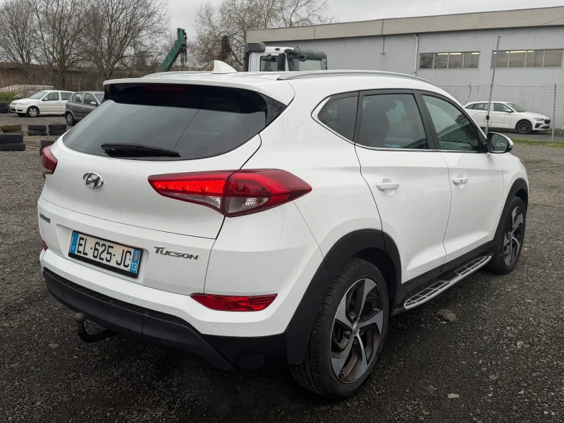 Hyundai Tucson 1, 7 crdi automat , 2 wd , full, снимка 8 - Автомобили и джипове - 53120145