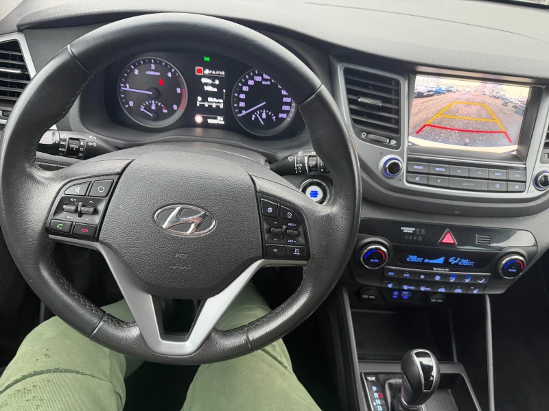Hyundai Tucson 1, 7 crdi automat , 2 wd , full, снимка 15 - Автомобили и джипове - 53120145
