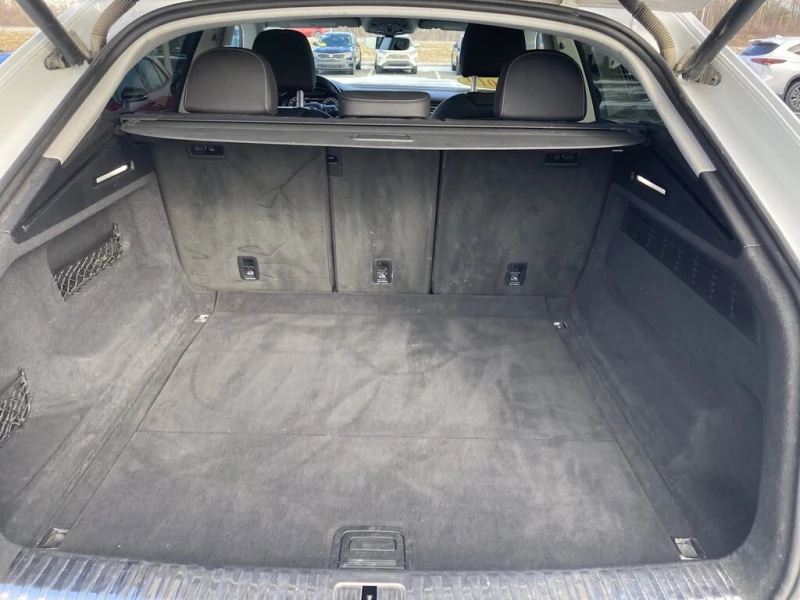 Audi Q8 55 Progressiv quattro* Hybrid* Tiptronic* PANO* 36, снимка 16 - Автомобили и джипове - 53502373