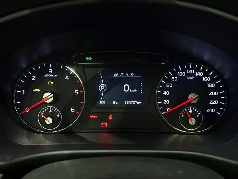 Kia Sorento 2.0 2WD PRESTIGE, снимка 8 - Автомобили и джипове - 56305577