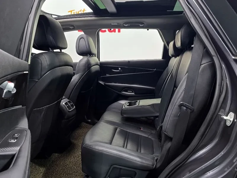 Kia Sorento 2.0 2WD PRESTIGE, снимка 12 - Автомобили и джипове - 56305577