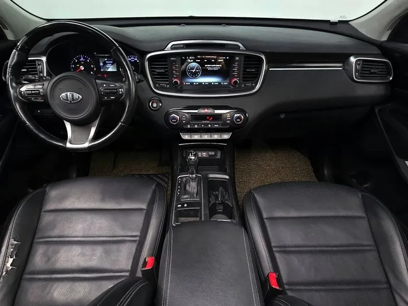 Kia Sorento 2.0 2WD PRESTIGE, снимка 7 - Автомобили и джипове - 56305577