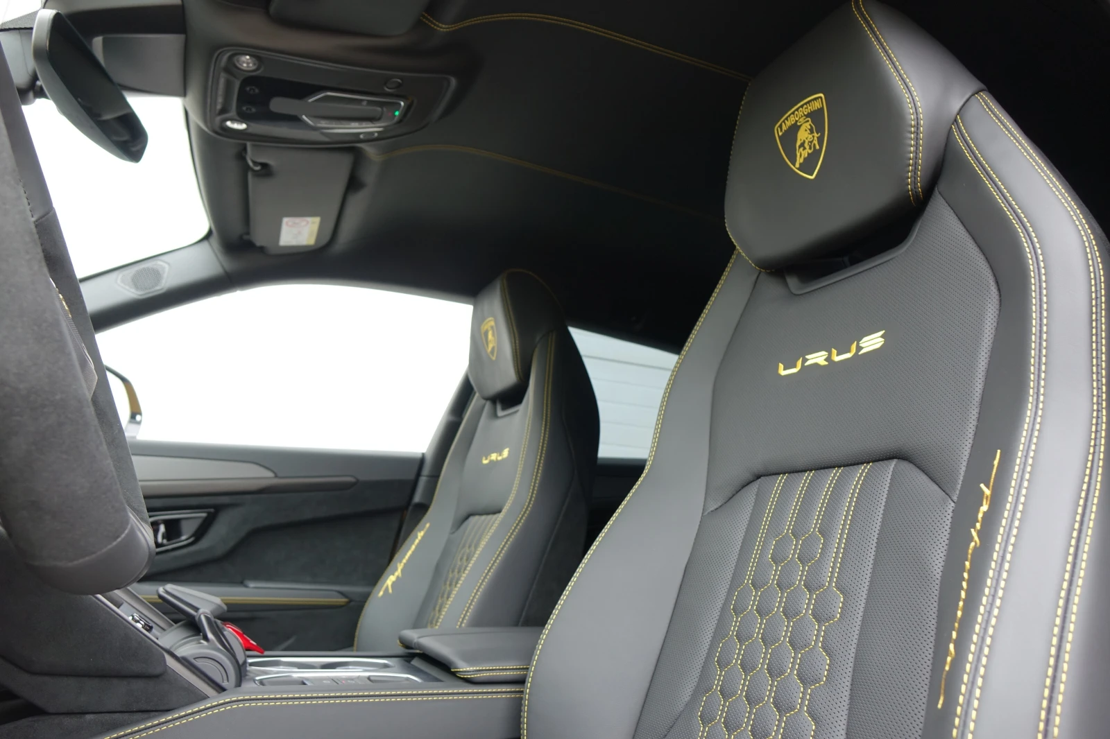 Lamborghini Urus PERFORMANTE* CARBON* CERAMIC* AKRAPOVIC* 23"*  | Mobile.bg   13