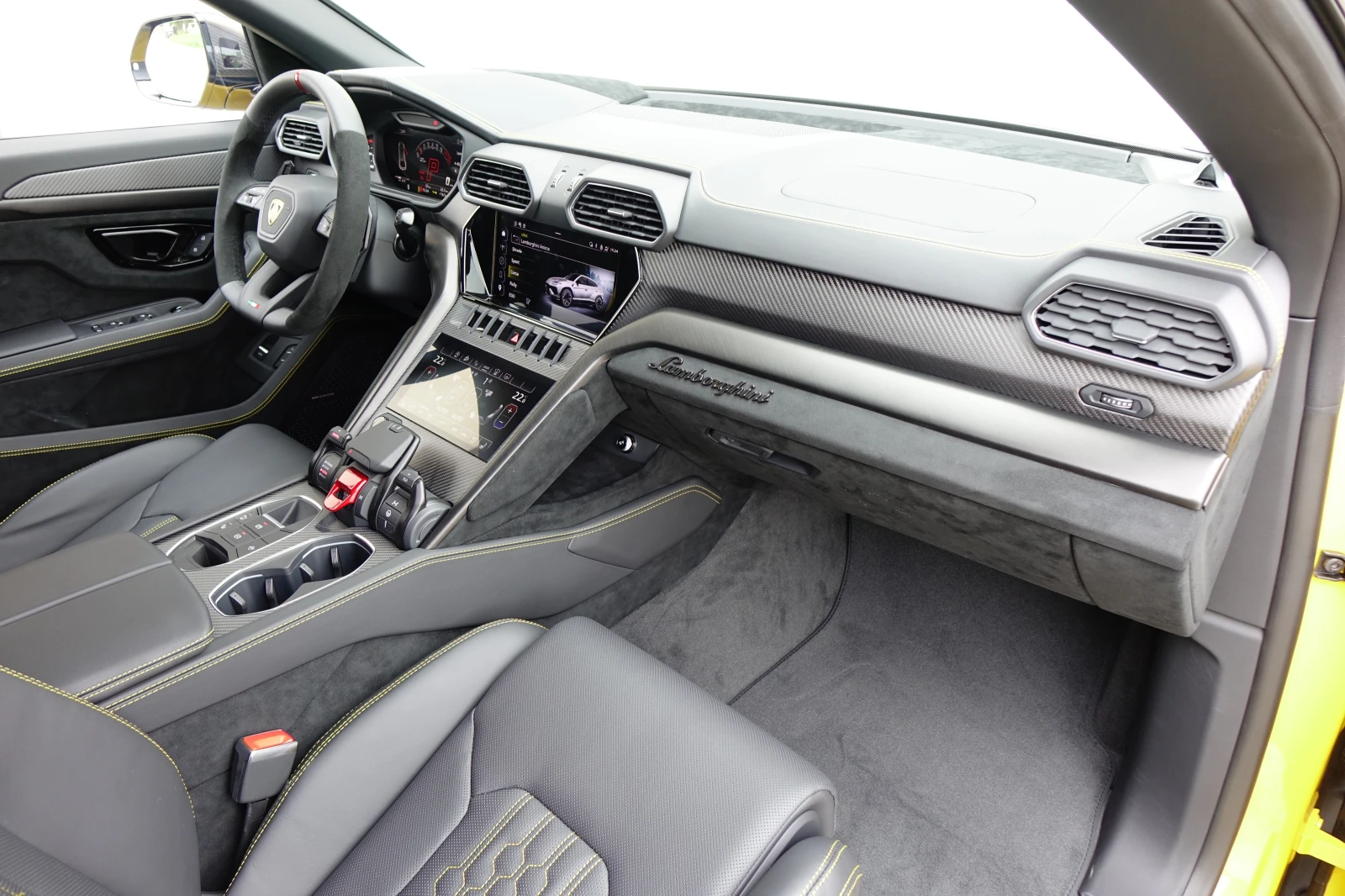 Lamborghini Urus PERFORMANTE* CARBON* CERAMIC* AKRAPOVIC* 23"*  | Mobile.bg   15