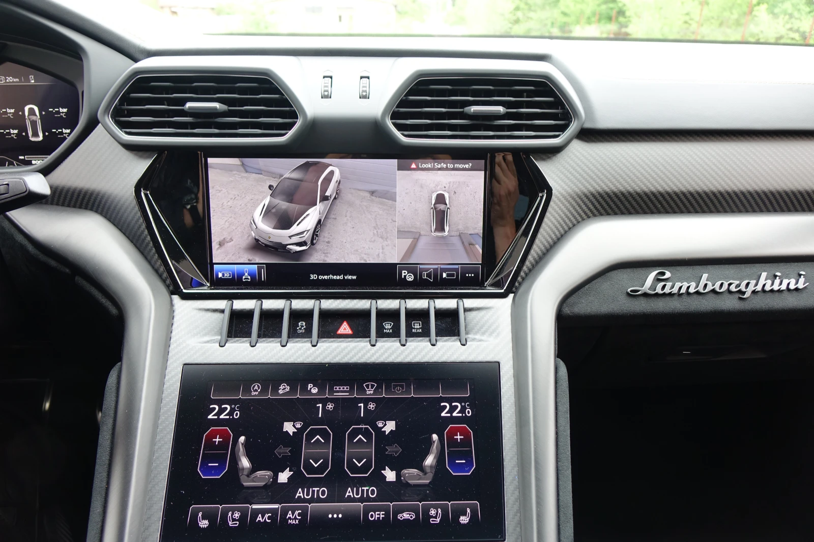 Lamborghini Urus PERFORMANTE* CARBON* CERAMIC* AKRAPOVIC* 23"*  | Mobile.bg   11