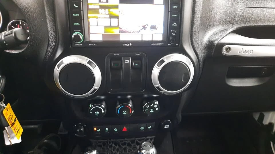 Jeep Wrangler * CARFAX *    | Mobile.bg   8