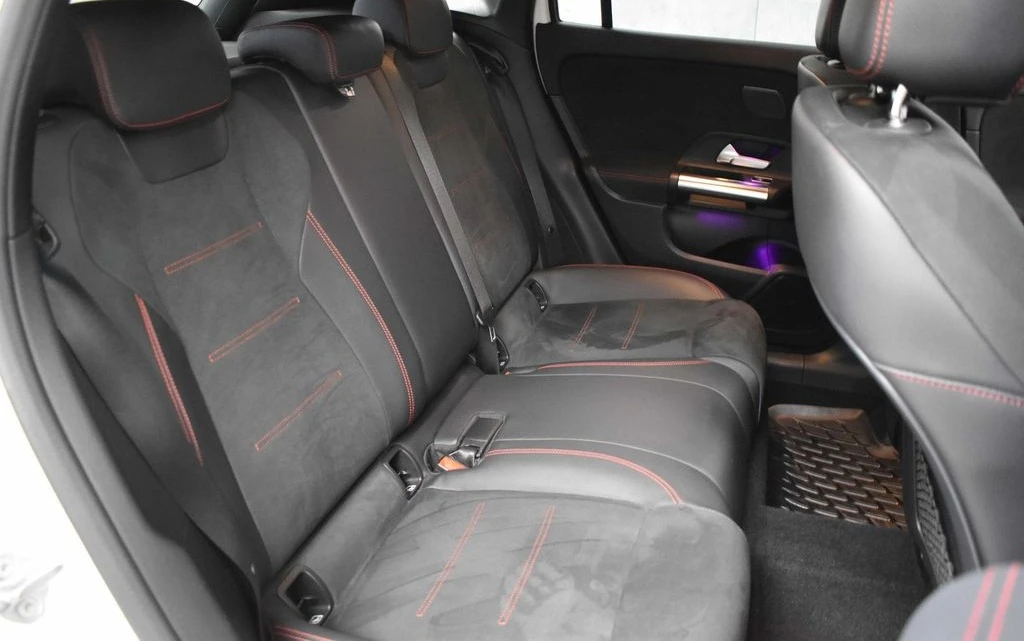 Mercedes-Benz GLA 200 d 4Matic AMG-Line - изображение 8