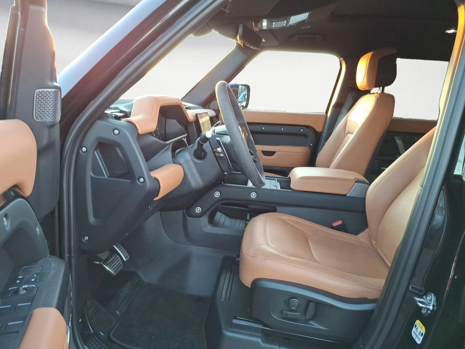 Land Rover Defender 110 P525 V8/BLACK PACK/MERIDIAN/LED/360/HEAD UP/ - изображение 7