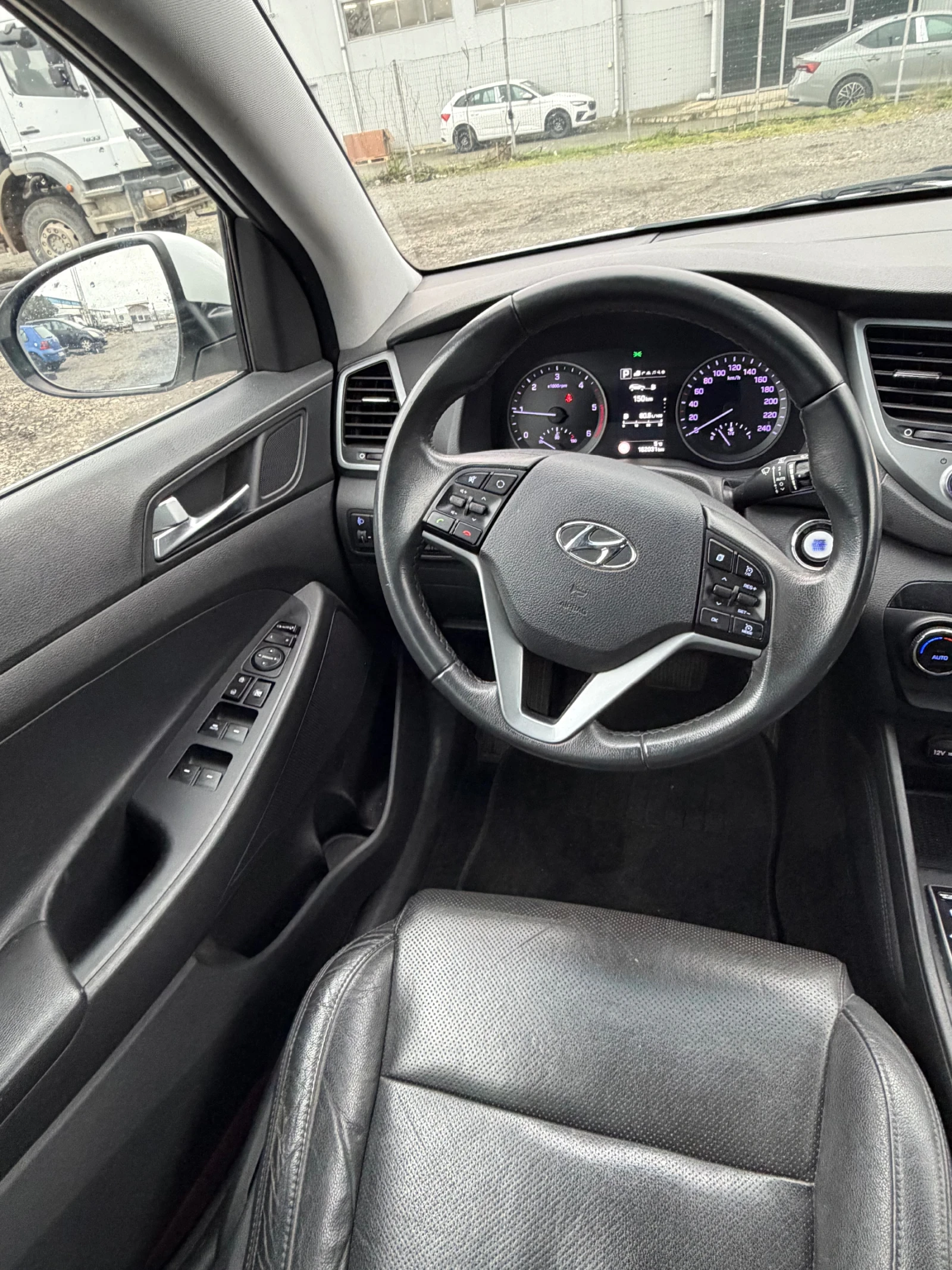 Hyundai Tucson 1, 7 crdi automat , 2 wd , full | Mobile.bg � ����������� 12
