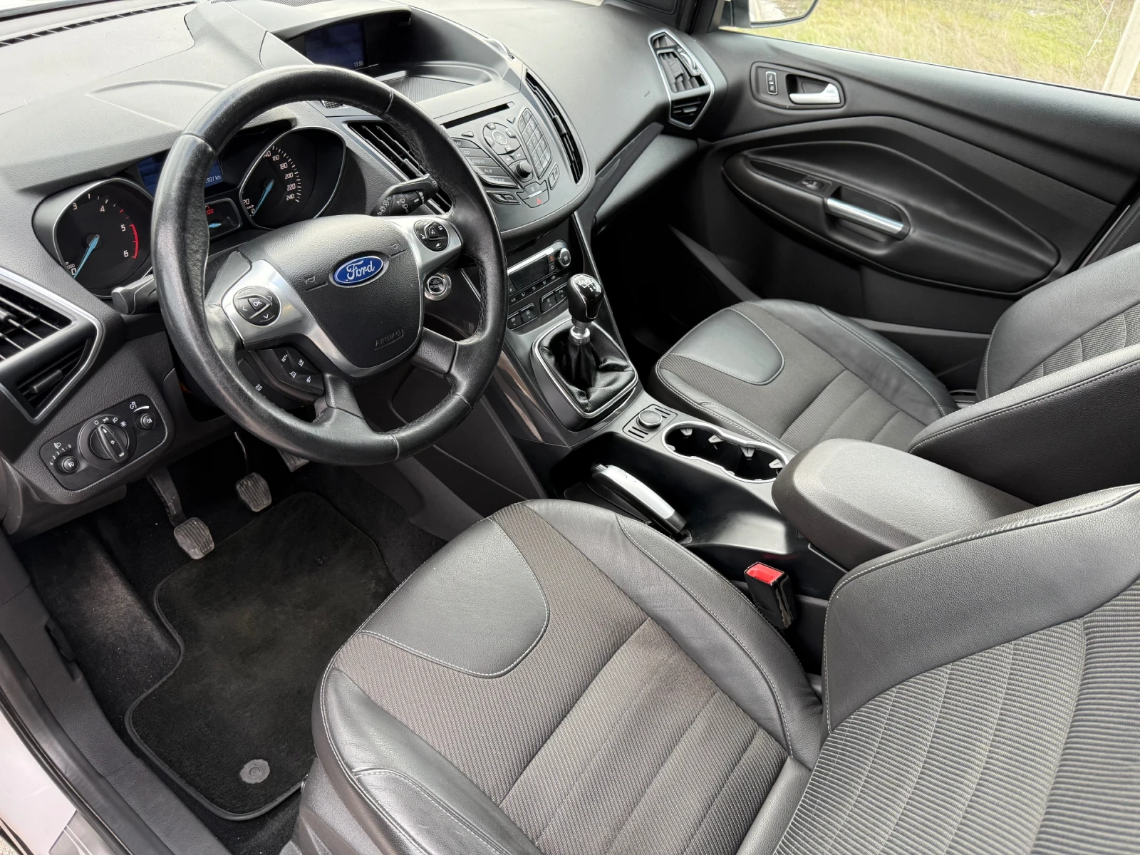 Ford Kuga 2.0 TDCi 4X4 TITANIUM / KOJA / NAVI / PARKTRONIC  - изображение 9