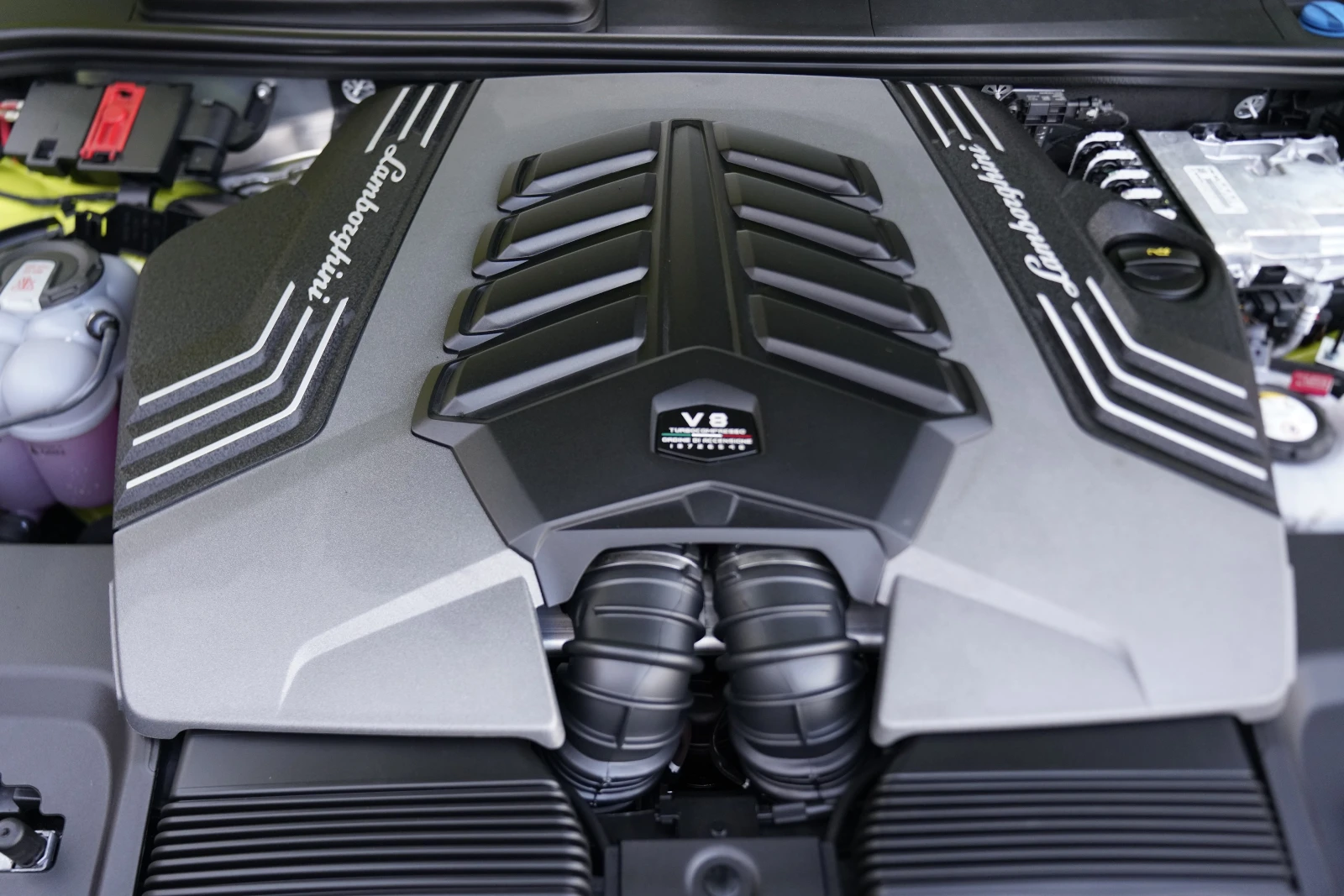 Lamborghini Urus SE 4.0 V8 Plug-in Hybrid 4WD ����������� | Mobile.bg � ����������� 15