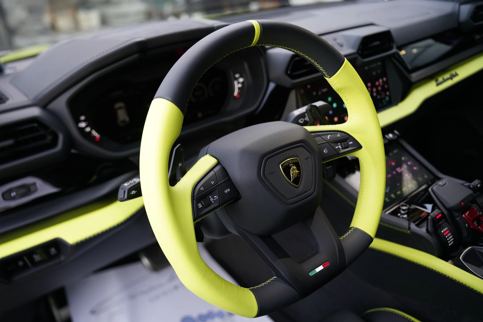 Lamborghini Urus SE 4.0 V8 Plug-in Hybrid 4WD ����������� | Mobile.bg � ����������� 10