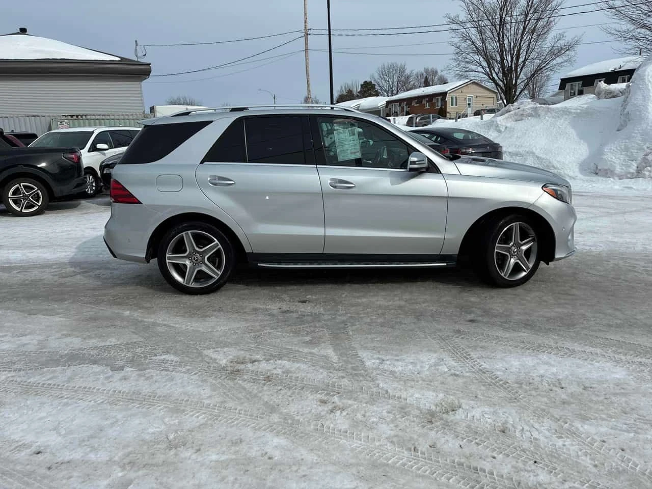 Mercedes-Benz GLE 400 * CARFAX * 360 * ПАНО * KEYLESS * ПОДГРЕВИ - изображение 3