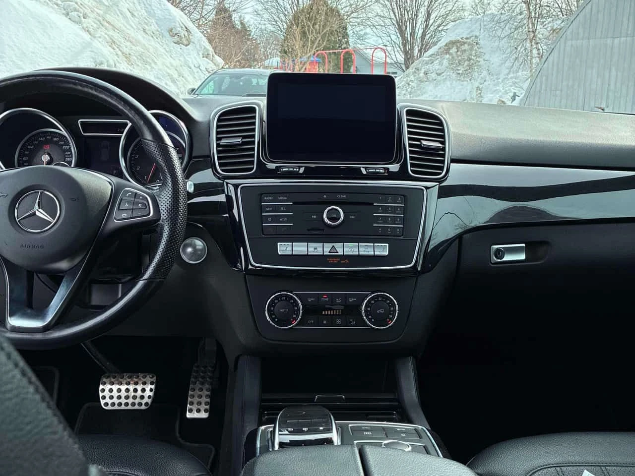 Mercedes-Benz GLE 400 * CARFAX * 360 * ПАНО * KEYLESS * ПОДГРЕВИ - изображение 9