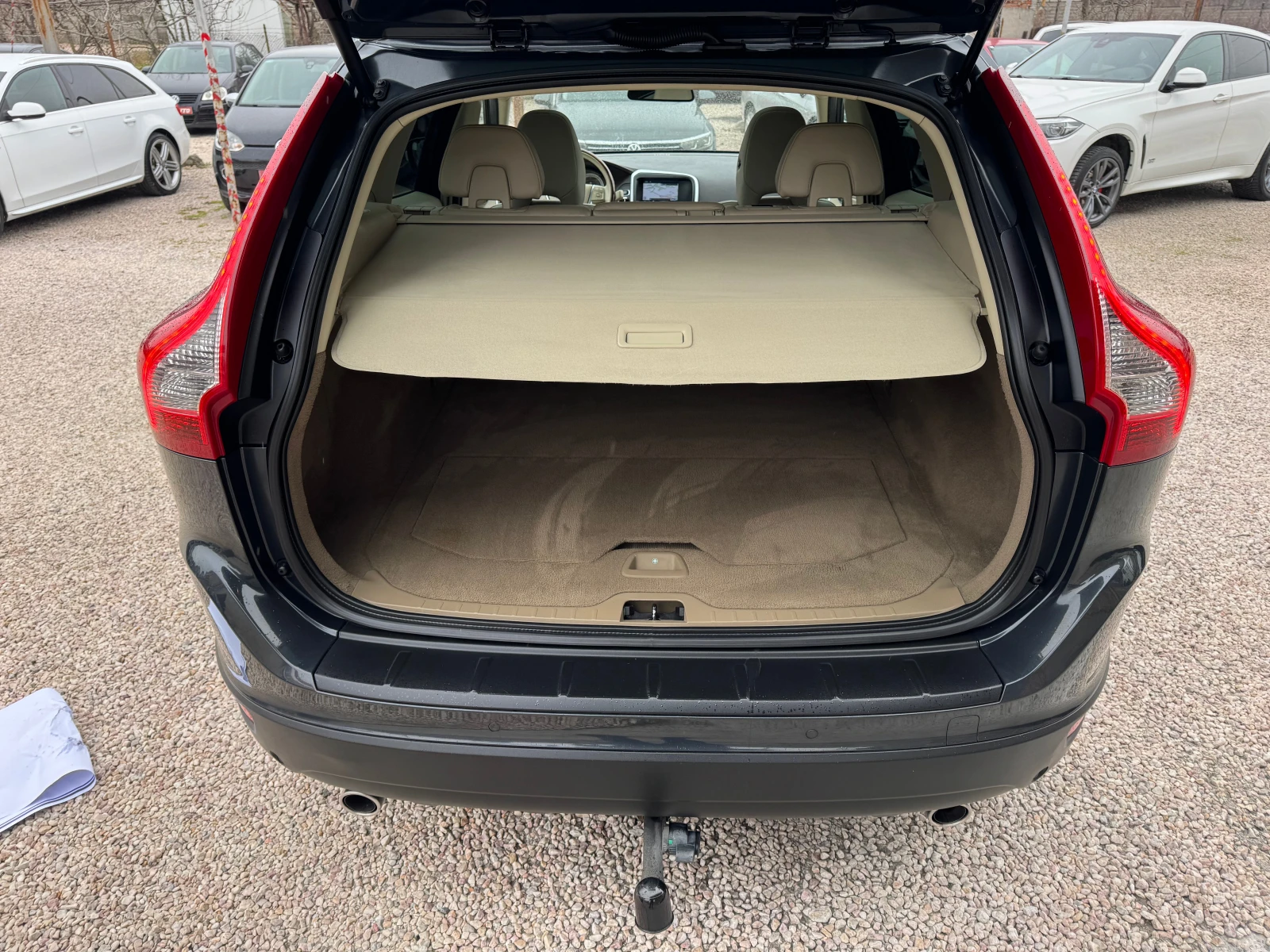 Volvo XC60 ФУЛ ЕКСТРИ, снимка 12 - Автомобили и джипове - 53721935