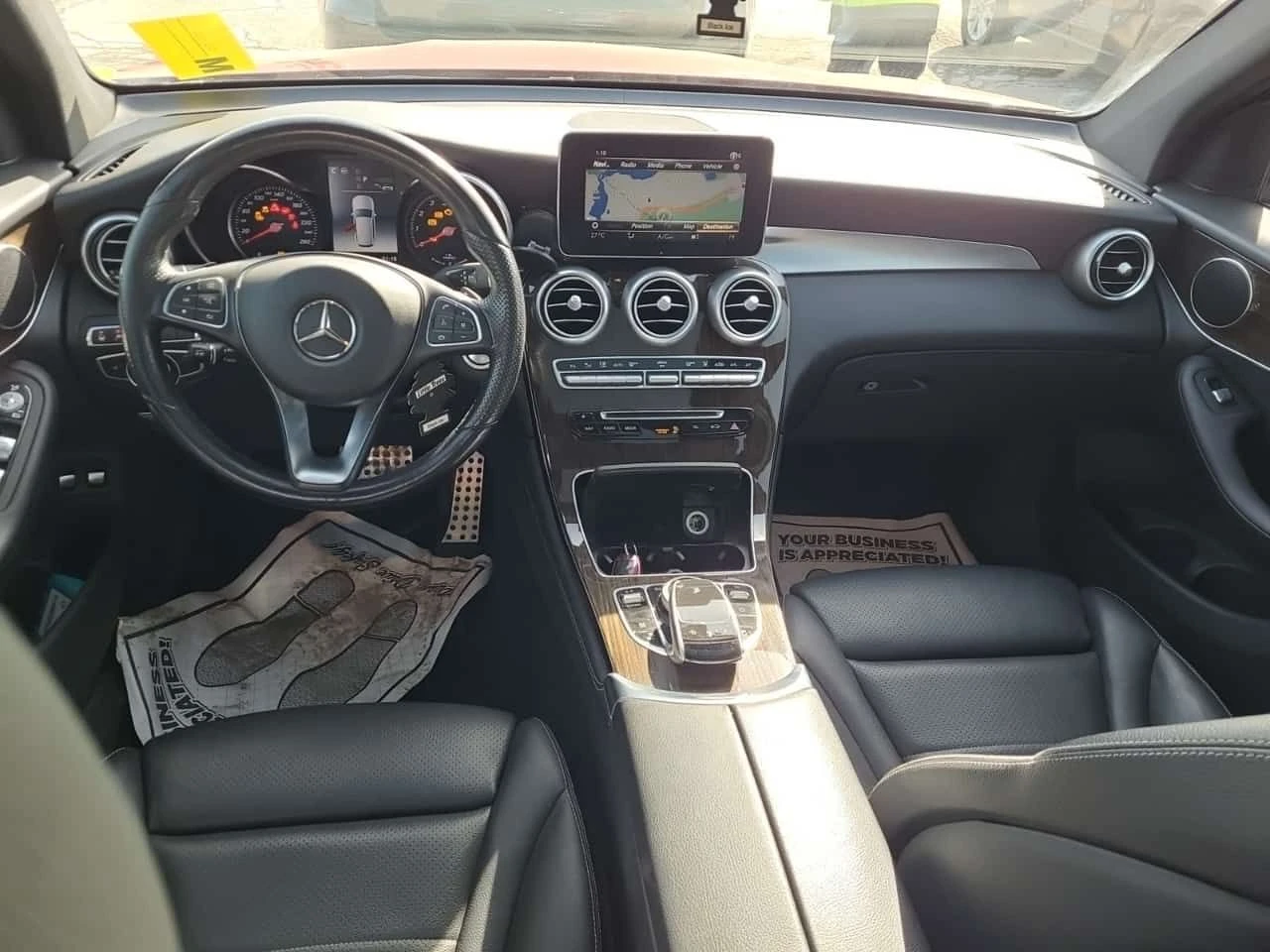 Mercedes-Benz GLC 350 350e | PANO | 360 | DISTRONIC | KEYLESS, снимка 10 - Автомобили и джипове - 53751446