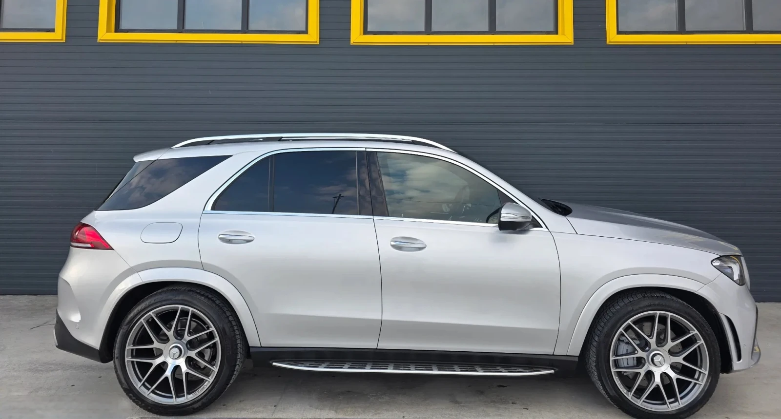 Mercedes-Benz GLE 53 4MATIC, снимка 3 - Автомобили и джипове - 54331333