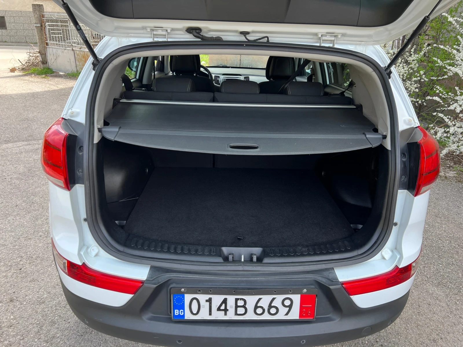 Kia Sportage 1.7CRDI, снимка 7 - Автомобили и джипове - 54461253