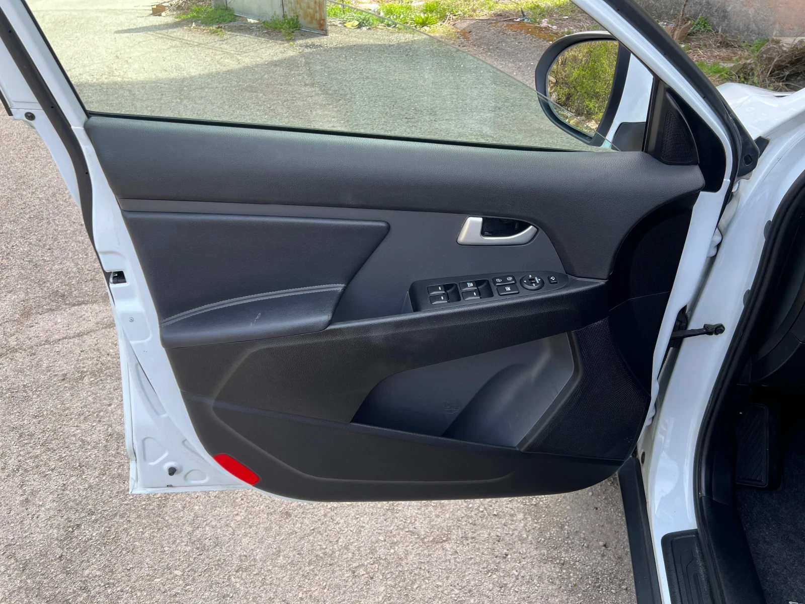 Kia Sportage 1.7CRDI, снимка 10 - Автомобили и джипове - 54461253