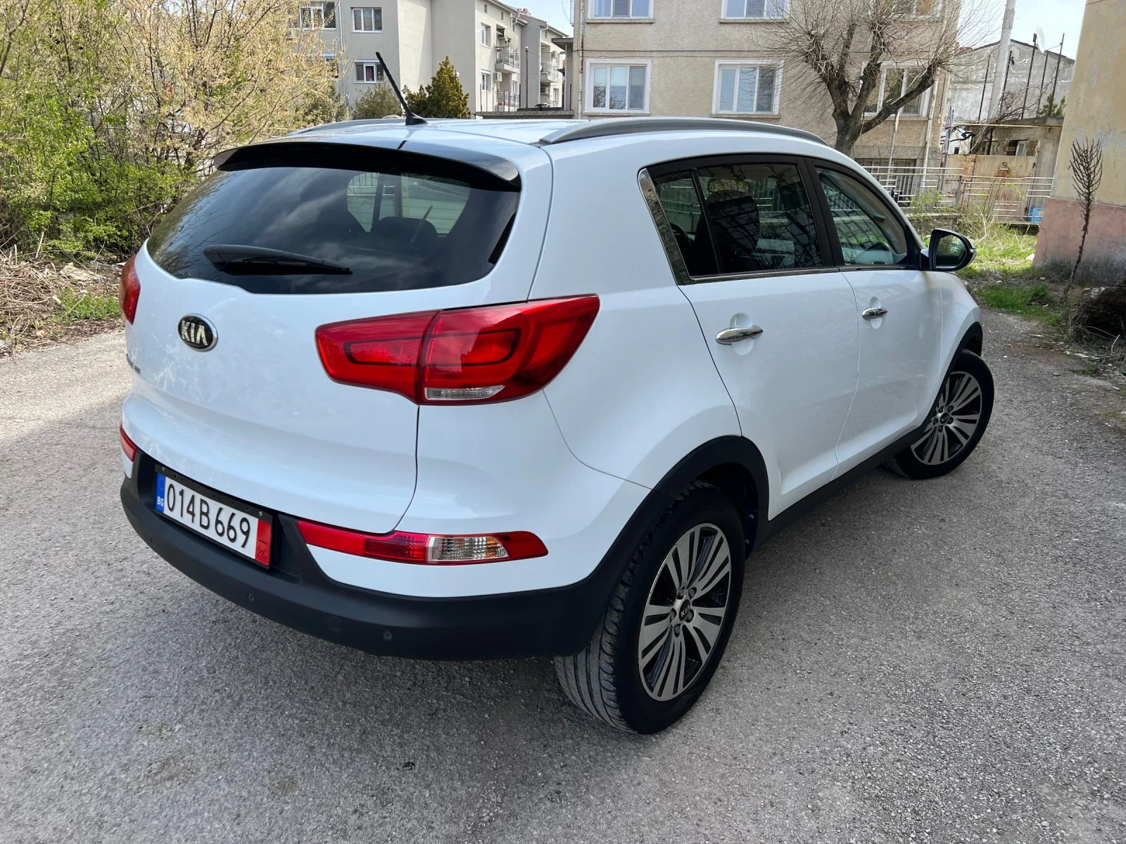 Kia Sportage 1.7CRDI, снимка 5 - Автомобили и джипове - 54461253