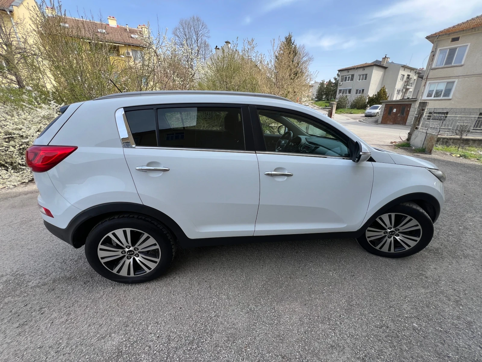 Kia Sportage 1.7CRDI, снимка 4 - Автомобили и джипове - 54461253