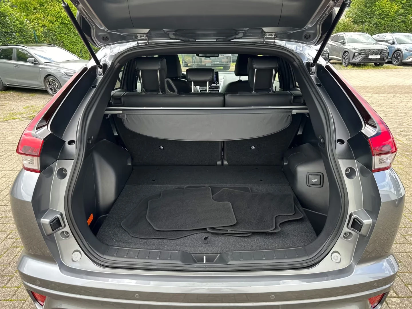 Mitsubishi Eclipse Cross PHEV/188HP/SELECT+ /4X4/360/ACC/LED/NAVI/646z, снимка 5 - Автомобили и джипове - 55433889