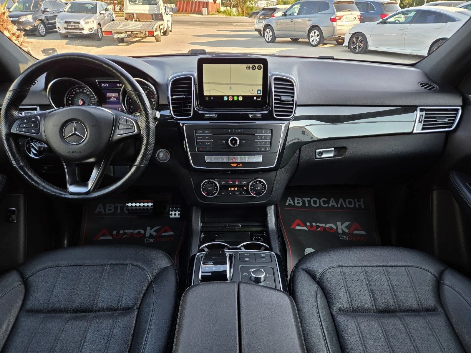 Mercedes-Benz GLE 400 3.0i-333кс/AMG LINE/PANO/KEYLESS/9G/360/CAR PLAY, снимка 9 - Автомобили и джипове - 55436107