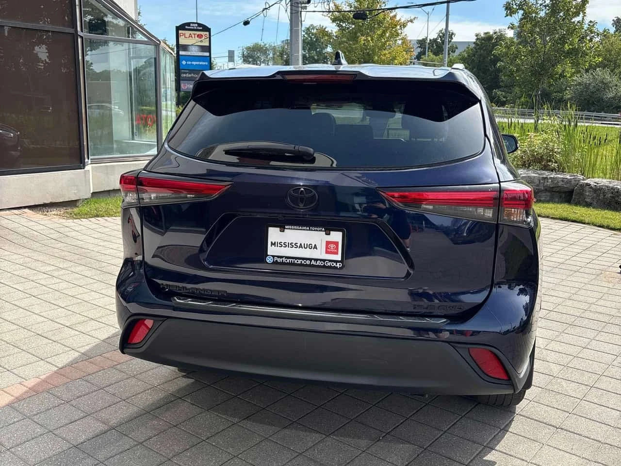 Toyota Highlander * AWD * CARFAX * БЕЗ ПЪРВОНАЧАЛНА ВНОСКА, снимка 4 - Автомобили и джипове - 56187460