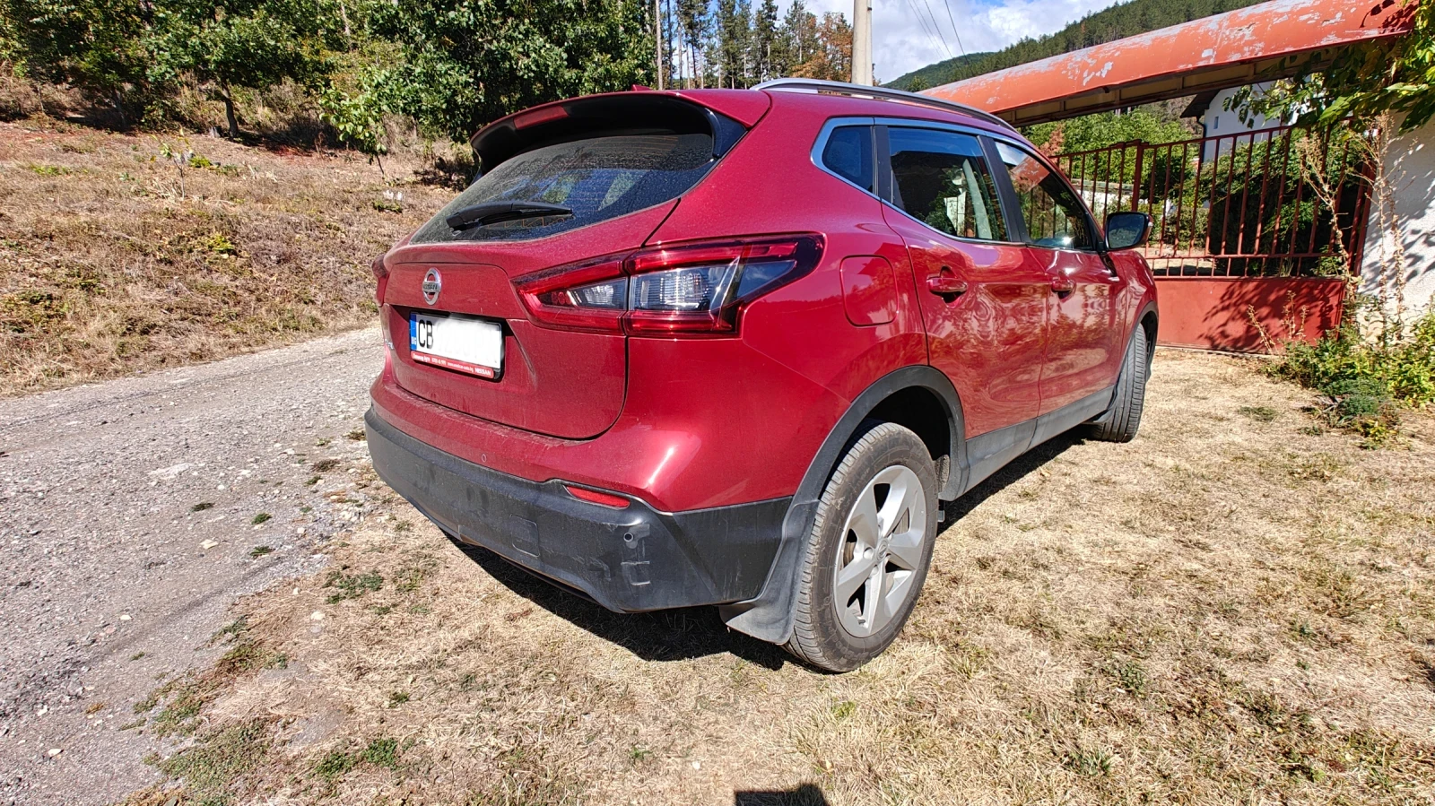 Nissan Qashqai, снимка 7 - Автомобили и джипове - 56247895