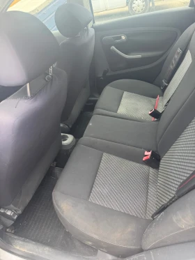 Seat Ibiza 1.4i Klima, снимка 8