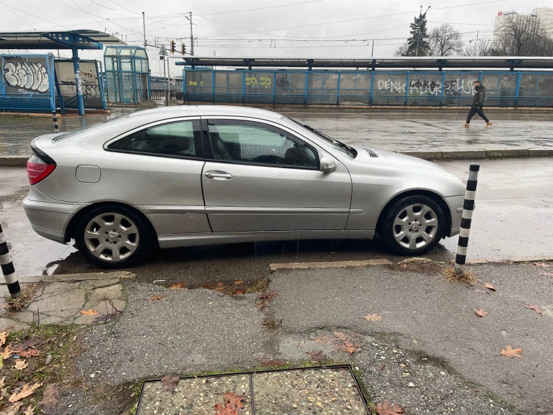 Mercedes-Benz C 200, снимка 5 - Автомобили и джипове - 47480067