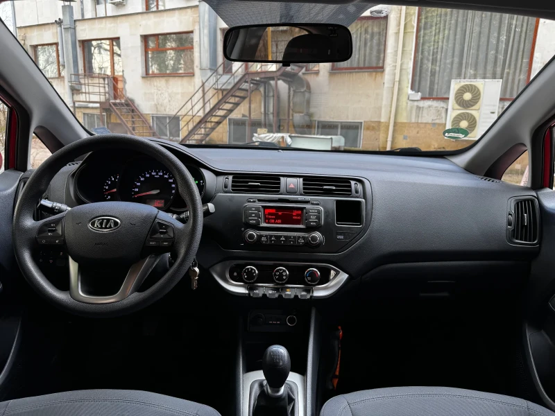 Kia Rio 1.1 CRDi, снимка 8 - Автомобили и джипове - 48903851