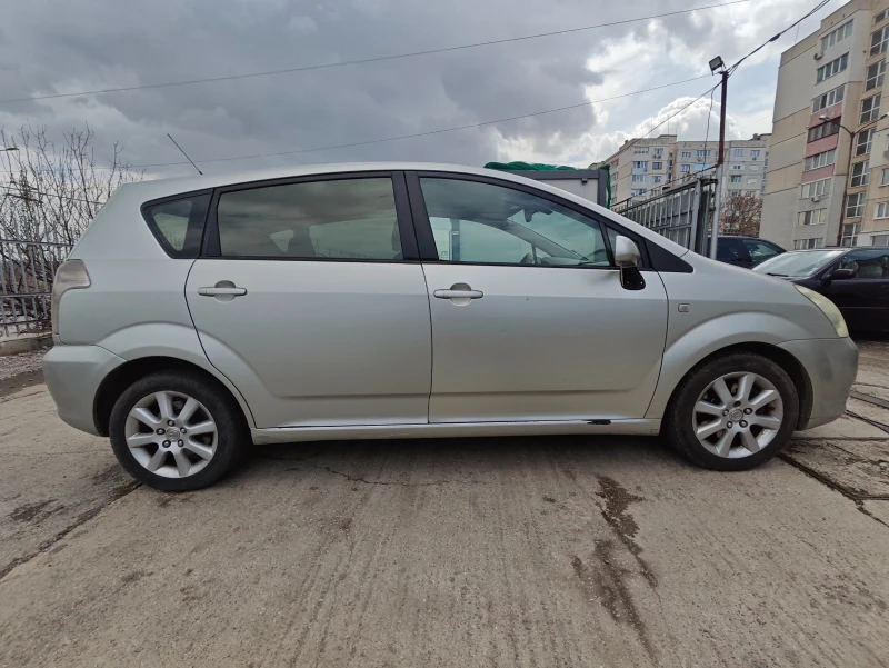 Toyota Corolla verso 1.8 i GAZ-GPL, снимка 5 - Автомобили и джипове - 49530421