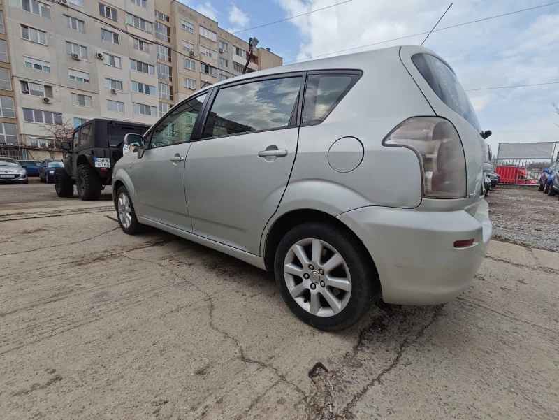 Toyota Corolla verso 1.8 i GAZ-GPL, снимка 2 - Автомобили и джипове - 49530421