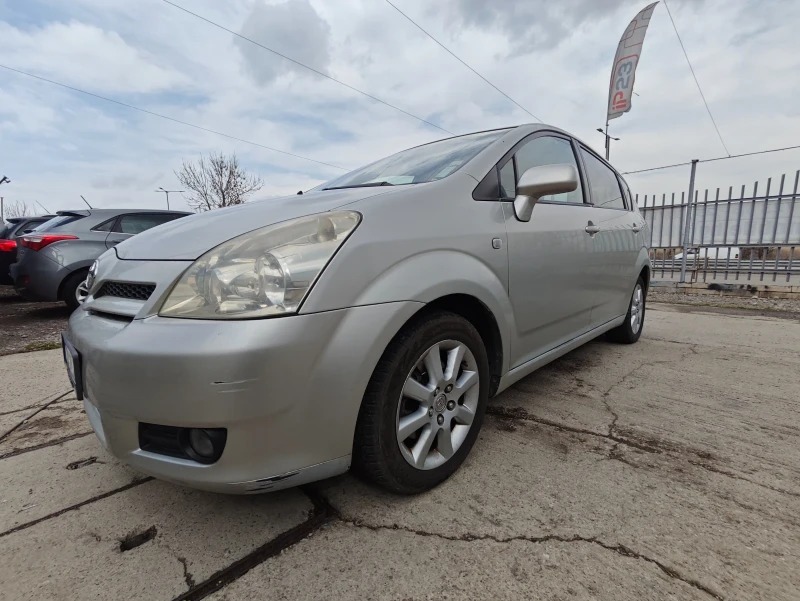 Toyota Corolla verso 1.8 i GAZ-GPL, снимка 1 - Автомобили и джипове - 49530421