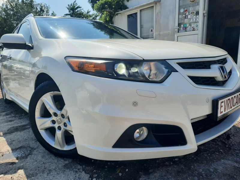 Honda Accord  ПЪЛЕН УНИКАТ!! ФУЛ ЕКСТРИ!, снимка 2 - Автомобили и джипове - 51434159