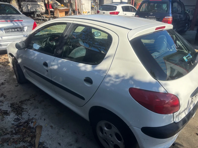 Peugeot 206, снимка 7 - Автомобили и джипове - 52255100