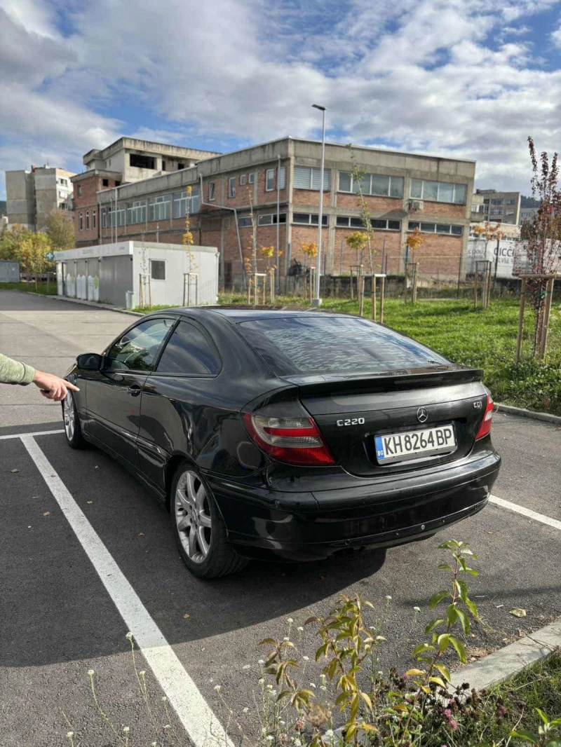 Mercedes-Benz C 220, снимка 2 - Автомобили и джипове - 52434751