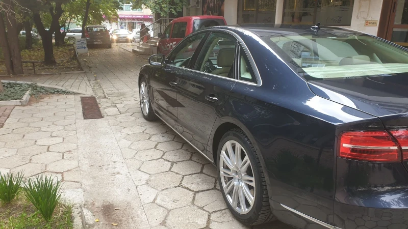 Audi A8, снимка 3 - Автомобили и джипове - 52486239