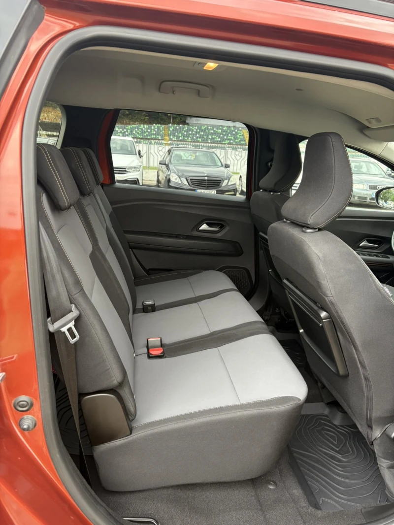 Dacia Jogger, снимка 9 - Автомобили и джипове - 52553395