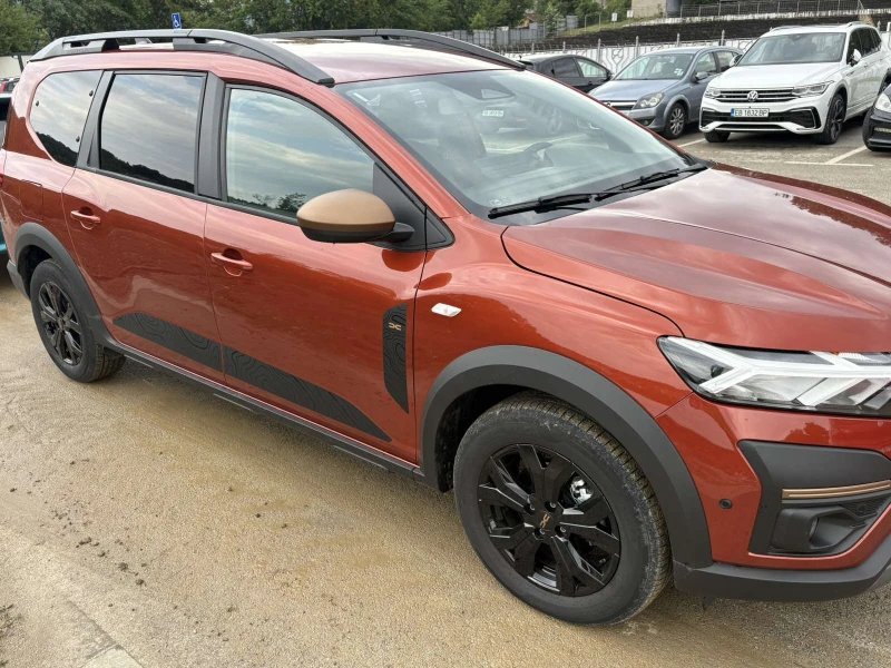 Dacia Jogger, снимка 6 - Автомобили и джипове - 52553395