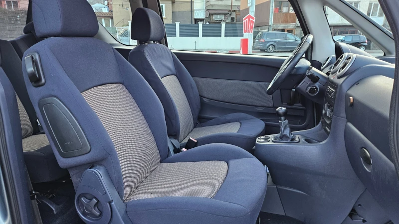 Peugeot 1007 1.4 KLIMATIK/BENZIN, снимка 13 - Автомобили и джипове - 52893068