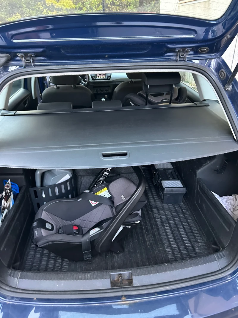 Skoda Fabia 1.4TDI 90 к.с., снимка 12 - Автомобили и джипове - 52899251