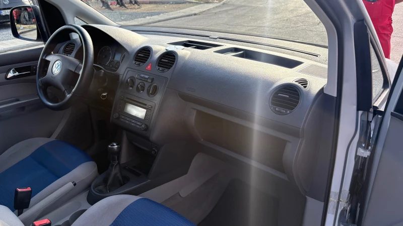 VW Caddy 1.9tdi 7 места, снимка 11 - Автомобили и джипове - 53039751