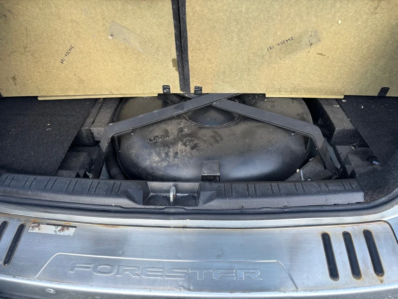 Subaru Forester 2.0 Бензин + Газов инжекцион , снимка 16 - Автомобили и джипове - 53107140