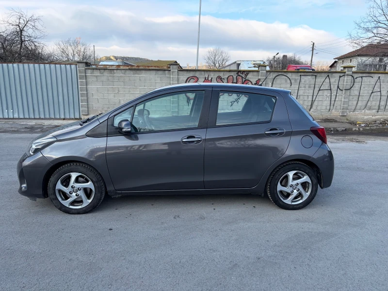 Toyota Yaris, снимка 4 - Автомобили и джипове - 53126372